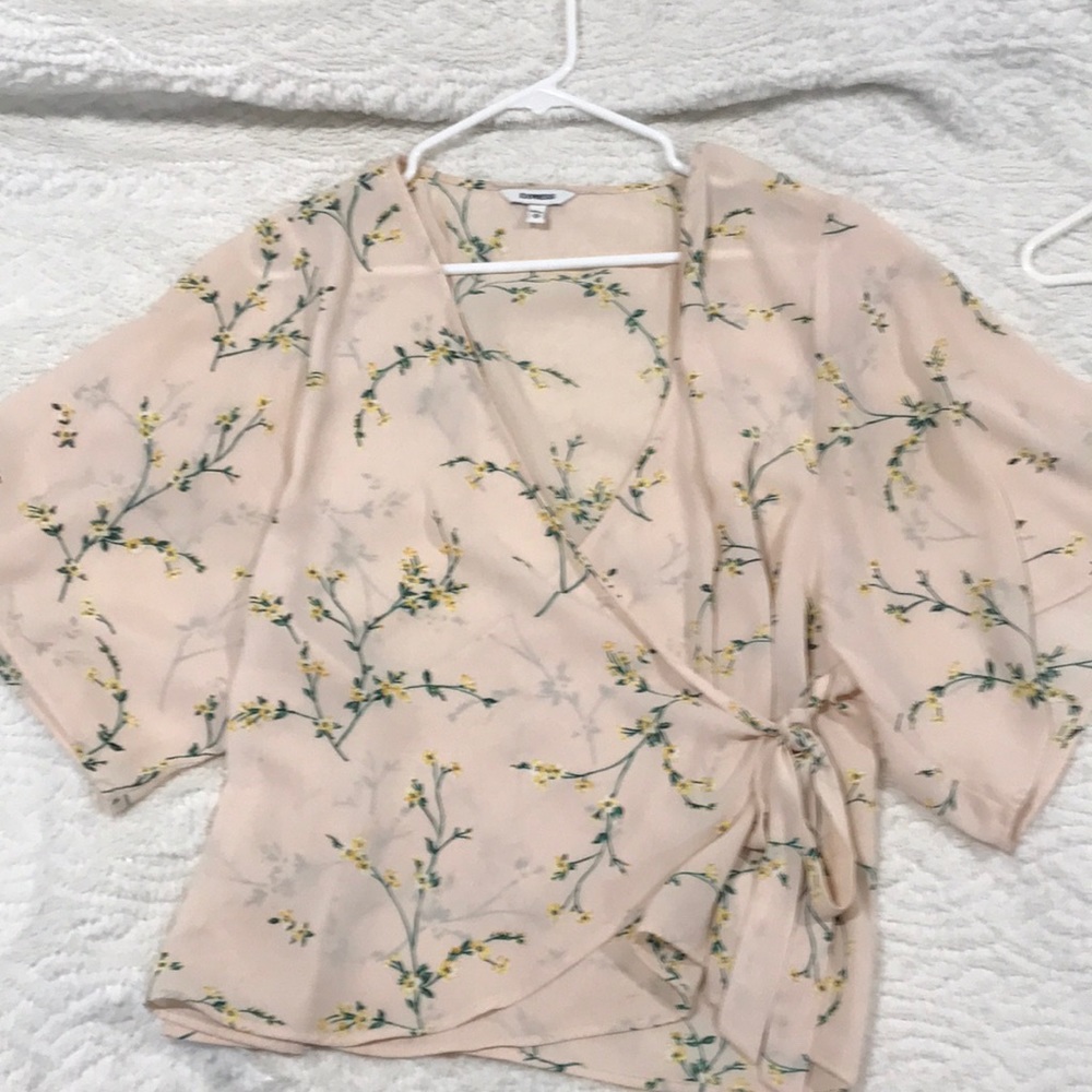 Front tie beautiful shirt